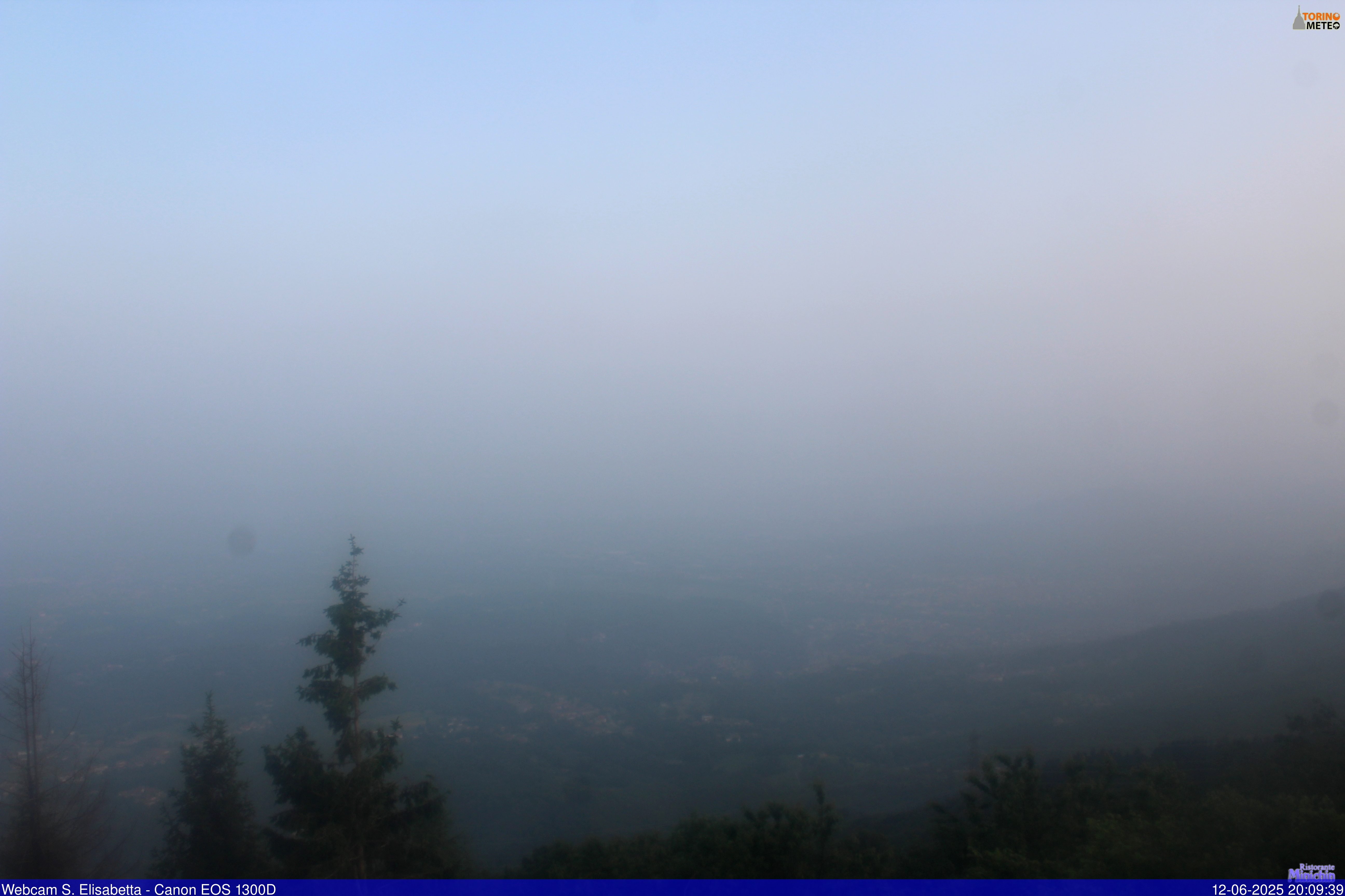 immagine della webcam nei dintorni di Ronco Canavese: webcam Colleretto Castelnuovo