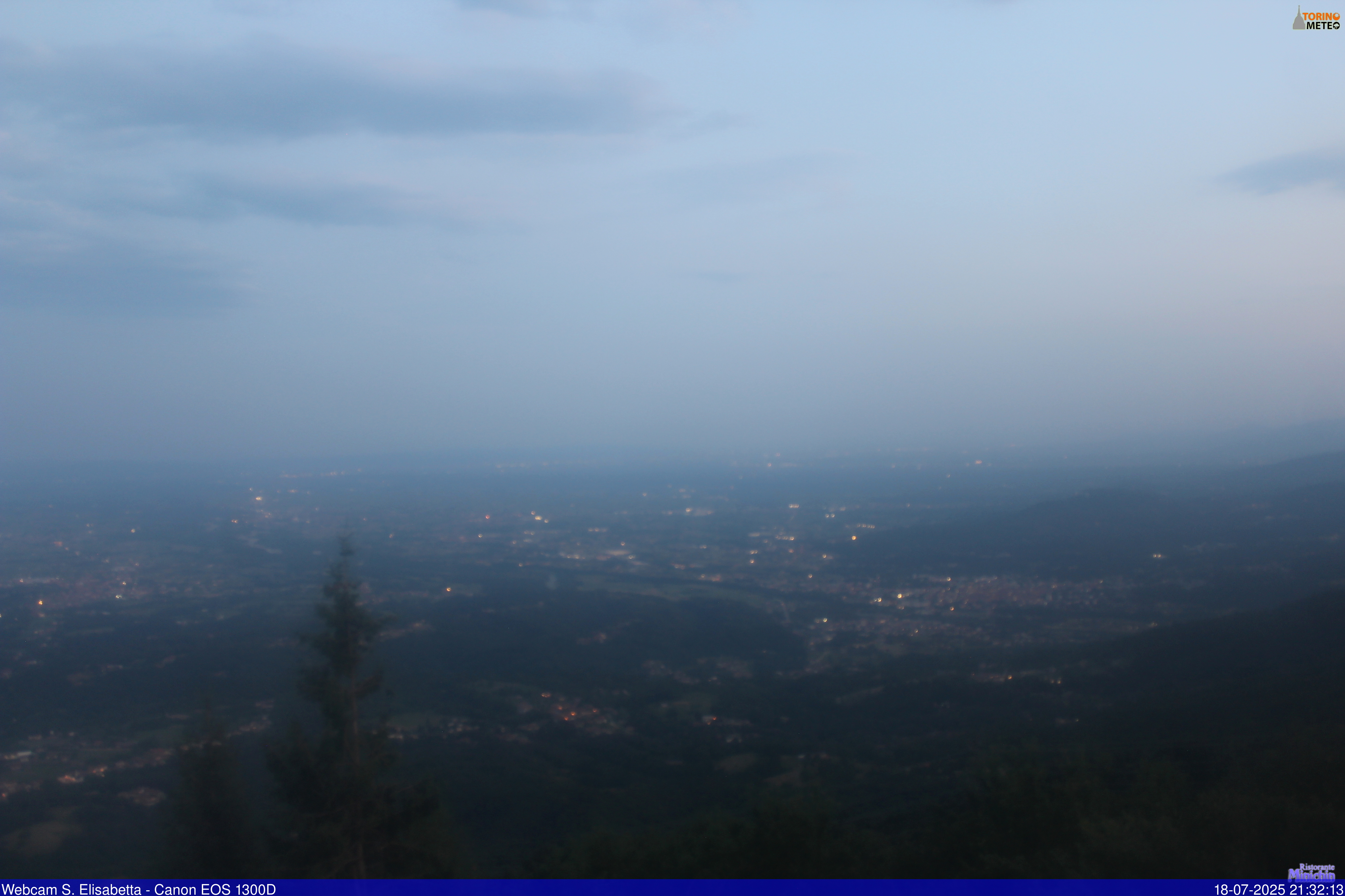 immagine della webcam nei dintorni di Forno Canavese: webcam Colleretto Castelnuovo