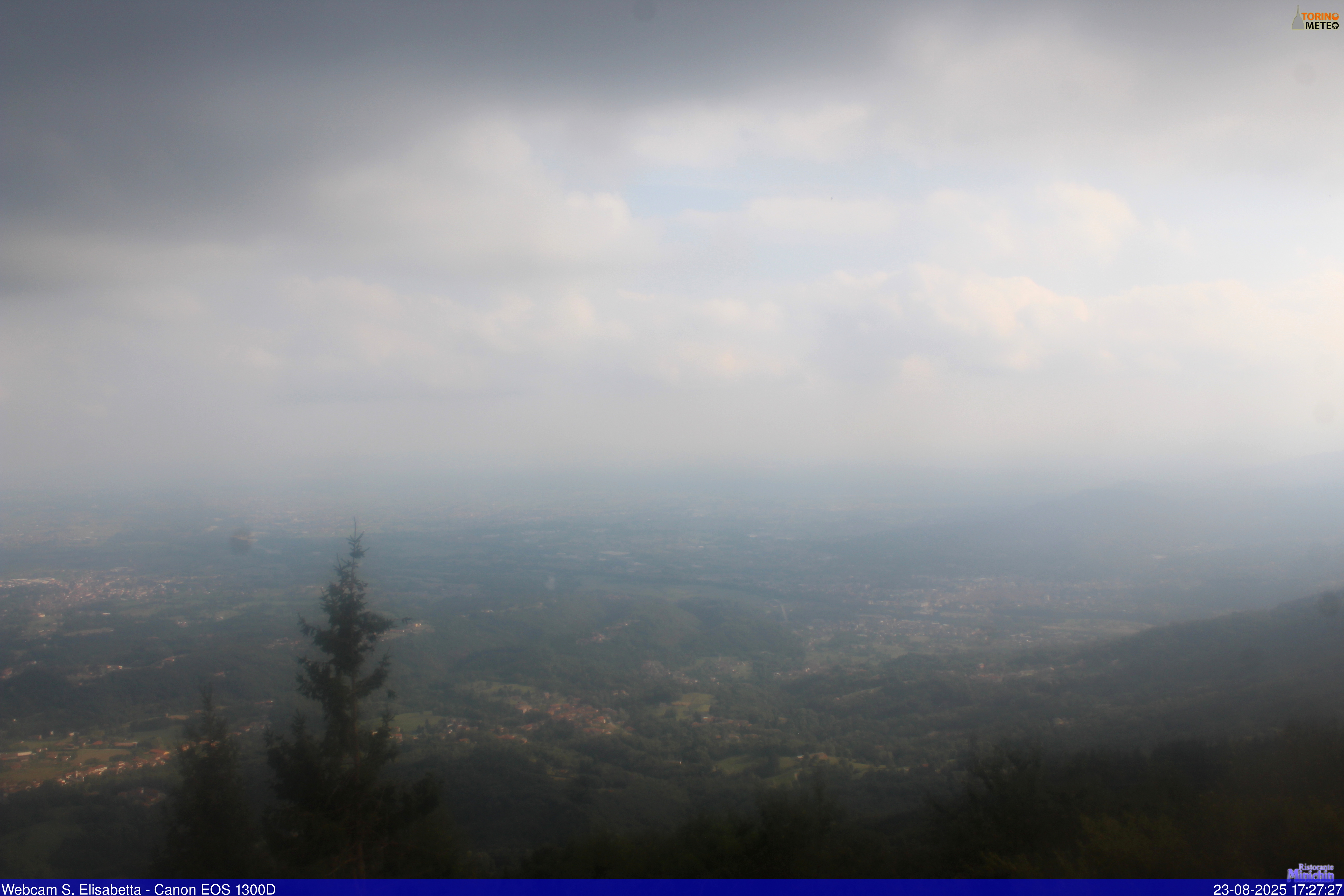 immagine della webcam nei dintorni di Vialfrè: webcam Colleretto Castelnuovo